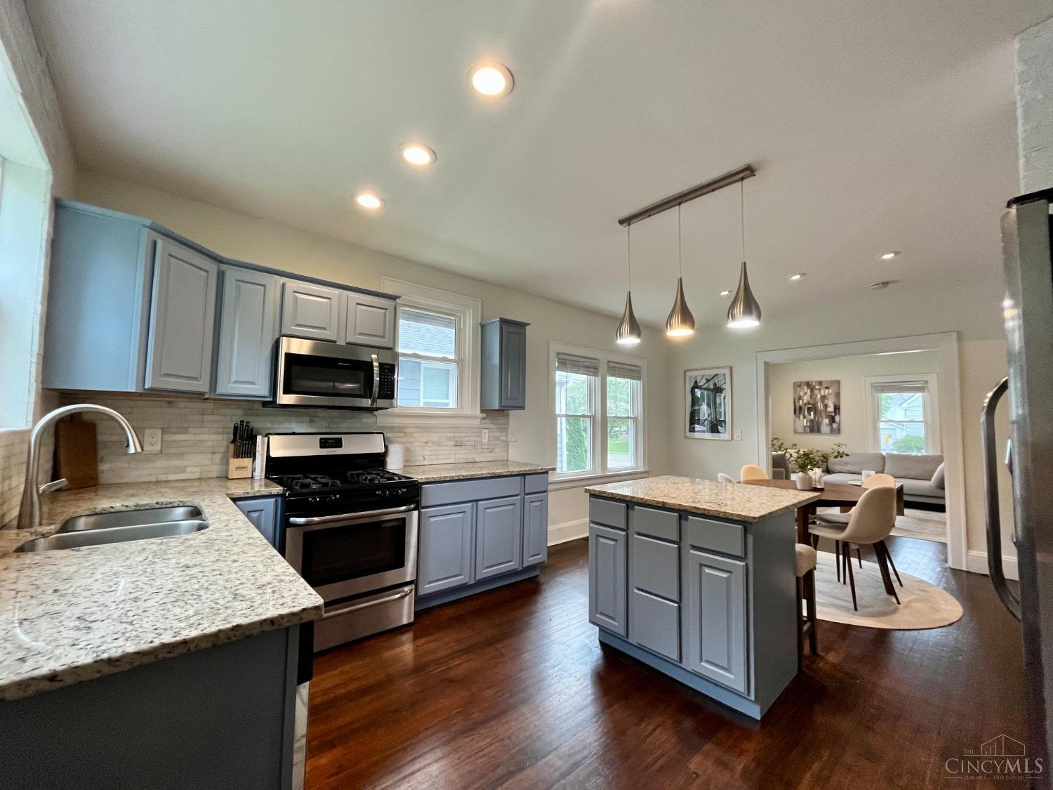 3722 Watterson Road Fairfax, OH 45227 - Photo 6 of 18