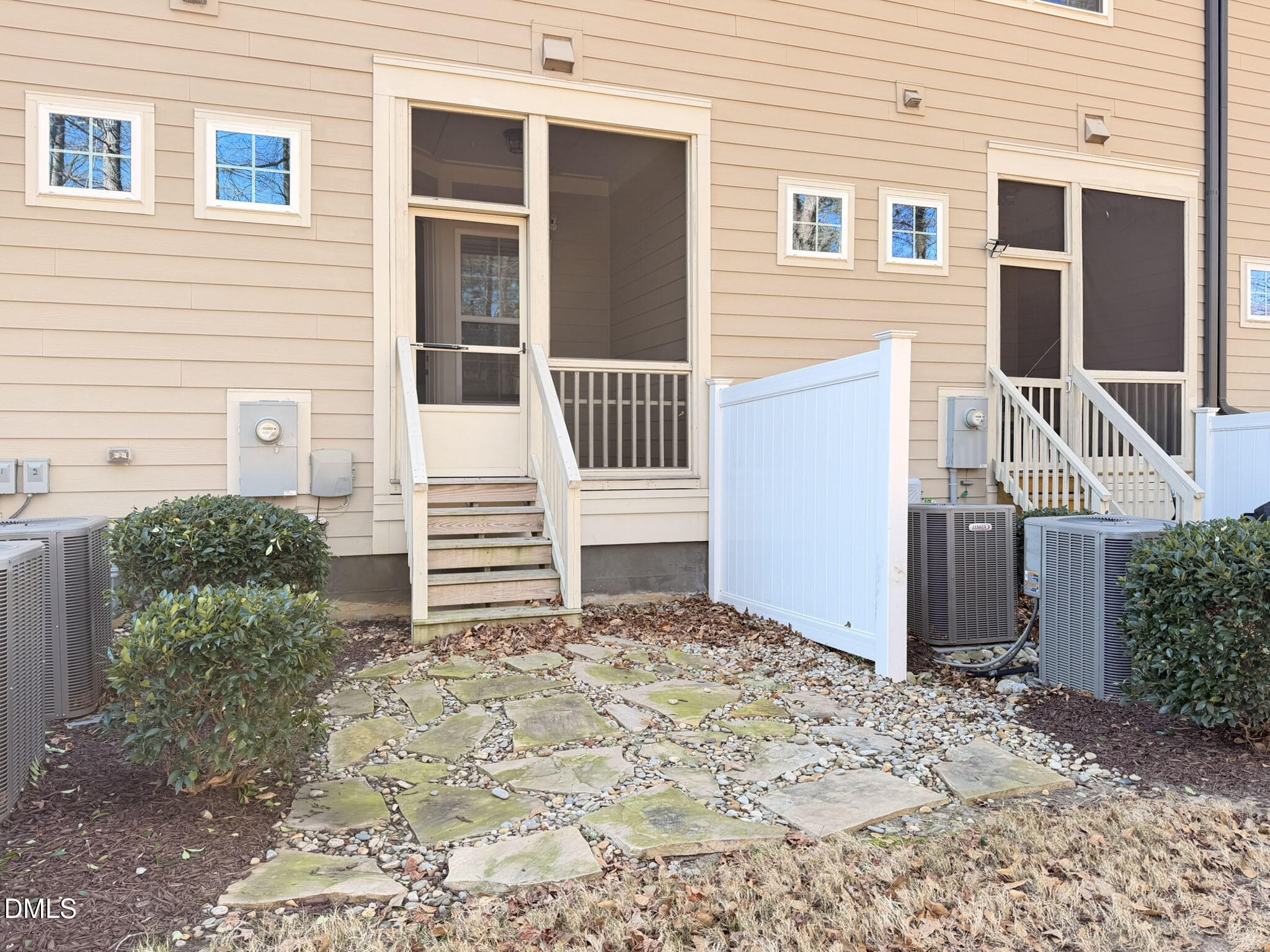 831 Bankston Woods Way Raleigh, NC 27609 - Photo 26 of 43 20