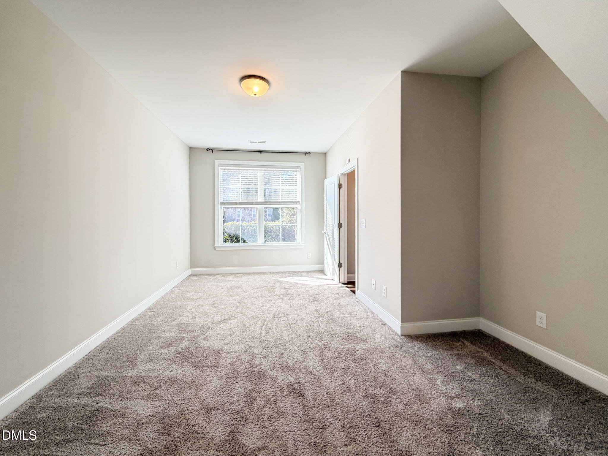 831 Bankston Woods Way Raleigh, NC 27609 - Photo 5 of 43 4a