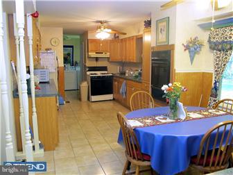 602 Parry Road Cinnaminson, NJ 08077 - Photo 3 of 7 Kitchen