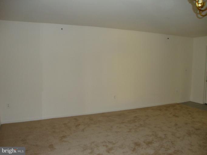 4104 Chardel Road, Unit E Nottingham, MD 21236 - Photo 8 of 21 Living Room