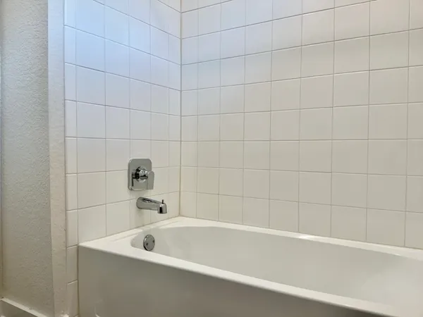 $1,895 | 216 Shawi Pass, Leander, TX 78641