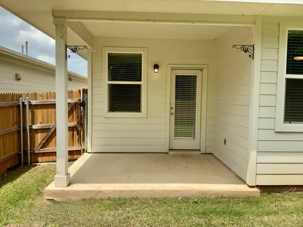 $1,895 | 216 Shawi Pass, Leander, TX 78641