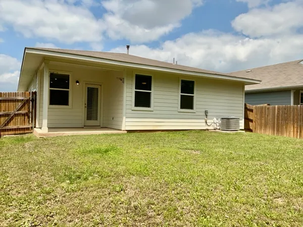 $1,895 | 216 Shawi Pass, Leander, TX 78641