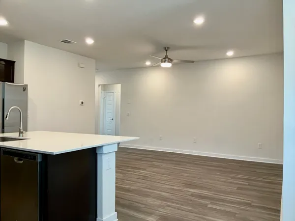 $1,895 | 216 Shawi Pass, Leander, TX 78641