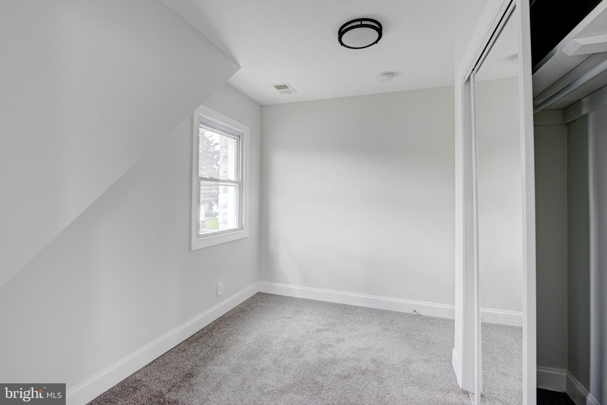 2412 Woodridge Road Sparrows Point, MD 21219 - Photo 26 of 33 Gallery Image 26