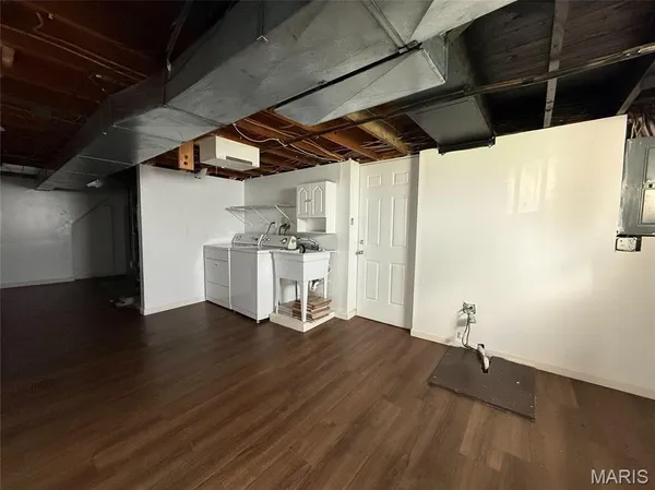 $219,999 | 3712 Bobring Avenue, St. Louis, MO 63125