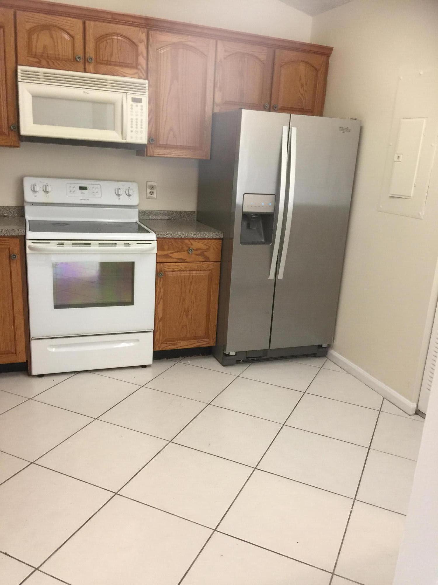 462 Hardwood Place, Unit 462 Boca Raton, FL 33431 - Photo 2 of 12 IMG_1789
