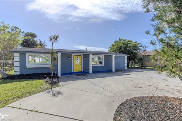 $2,600 | 4567 San Antonio Lane, Bonita Springs, FL 34134