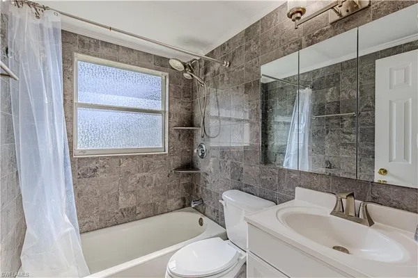 $2,600 | 4567 San Antonio Lane, Bonita Springs, FL 34134