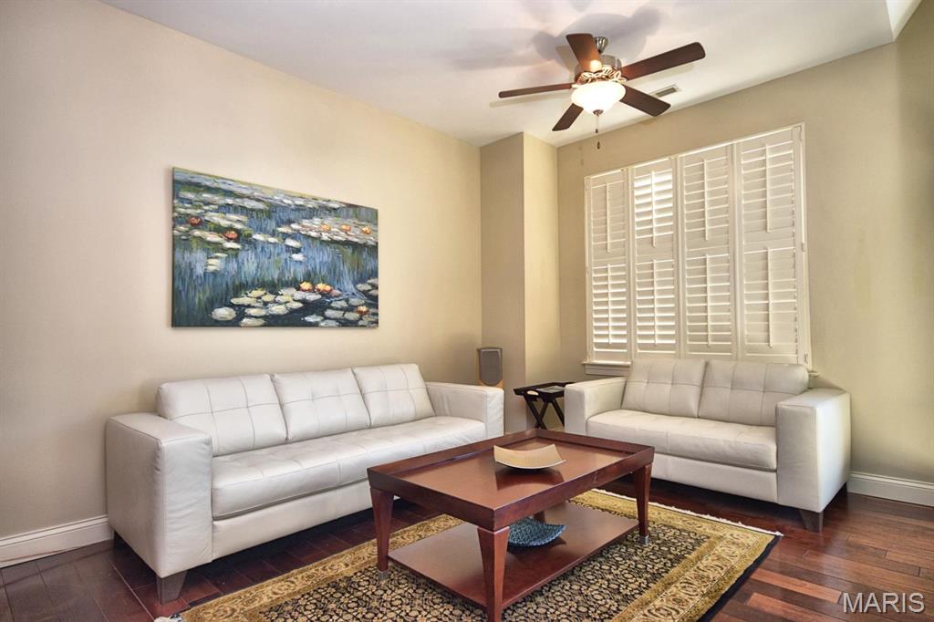 6451 Clayton Road, Unit 303 St. Louis, MO 63117 - Photo 2 of 18