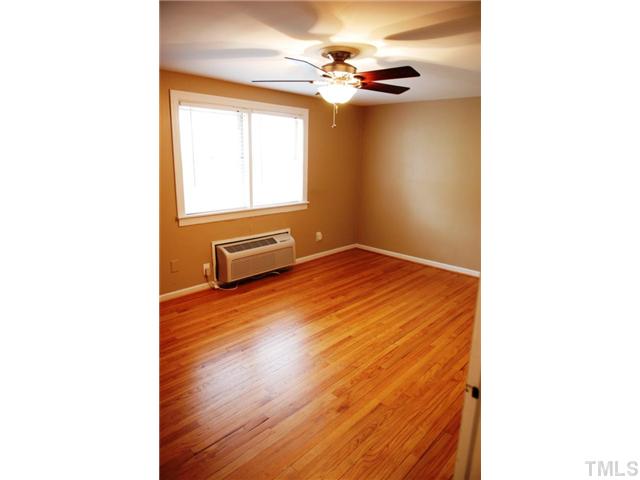 917 St Marys Street Raleigh, NC 27605 - Photo 8 of 13 a view of an empty room with a window