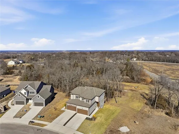 $399,000 | 22402 West 76th Street, Shawnee, KS 66227