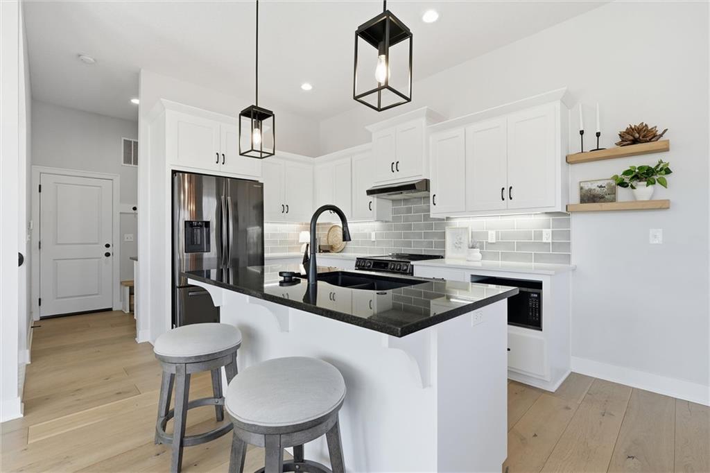 22402 West 76th Street Shawnee, KS 66227 - Photo 9 of 41