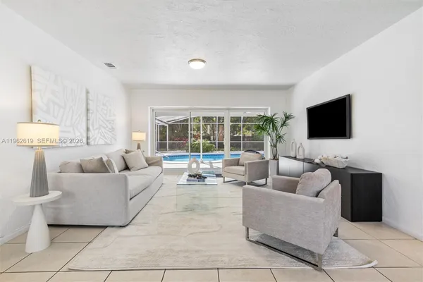 $1,260,000 | 8260 Southwest 133rd Street, Pinecrest, FL 33156