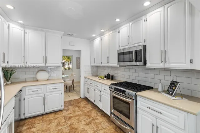 $1,299,000 | 8260 Southwest 133rd Street, Pinecrest, FL 33156