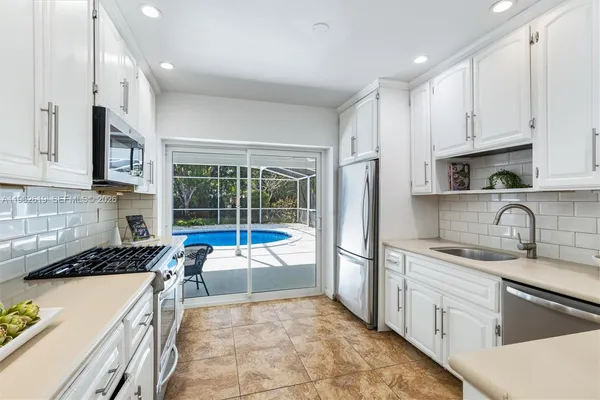 $1,260,000 | 8260 Southwest 133rd Street, Pinecrest, FL 33156