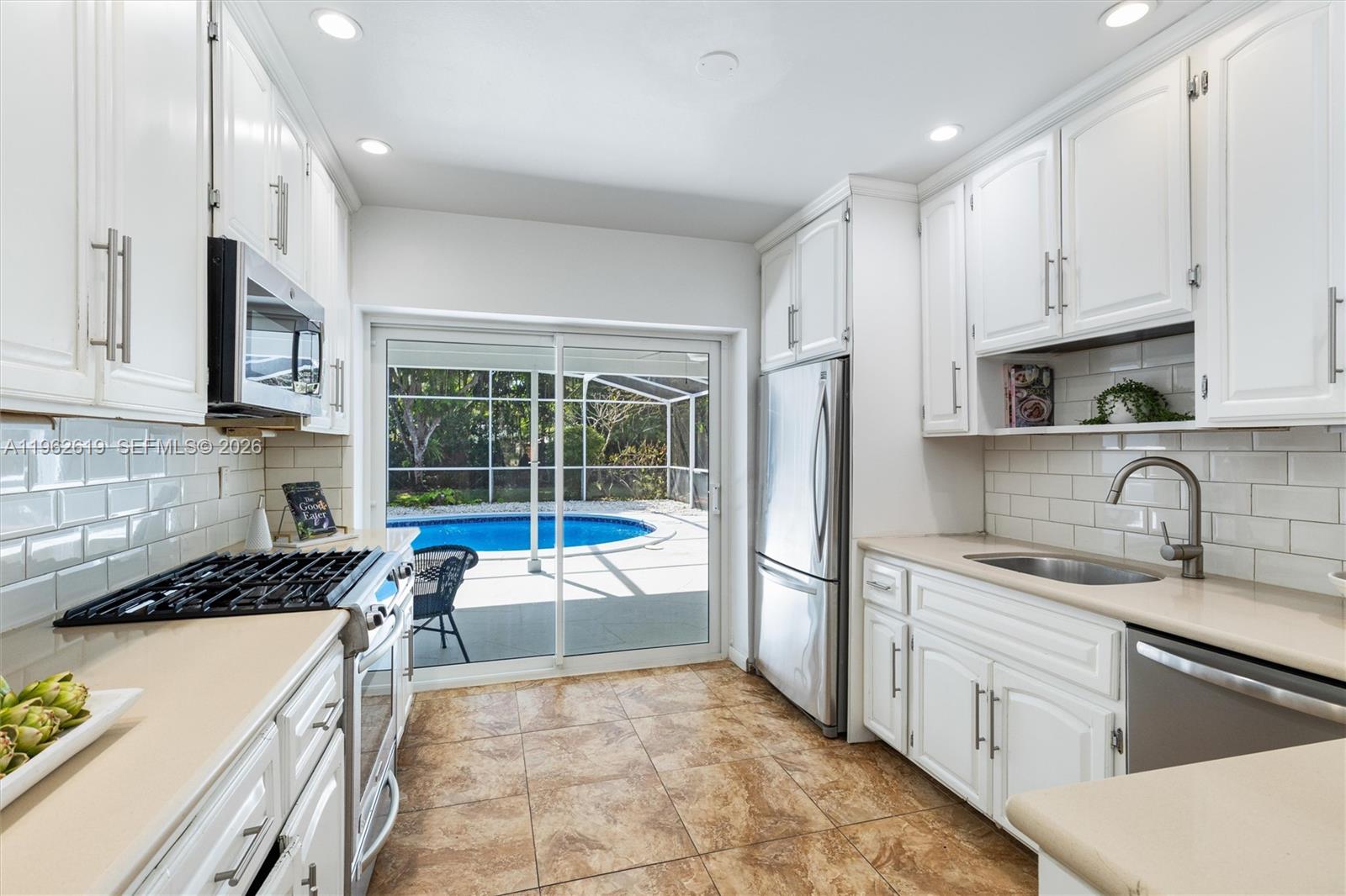 8260 Southwest 133rd Street Pinecrest, FL 33156 - Photo 8 of 26