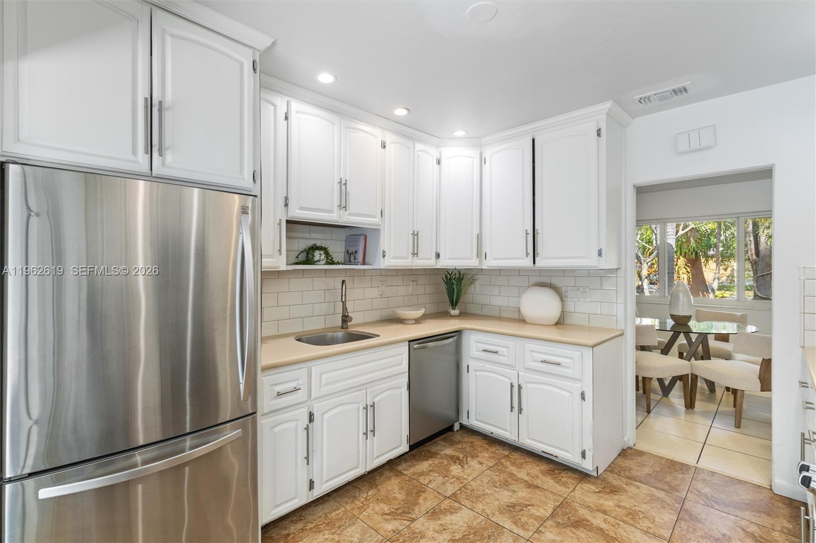 8260 Southwest 133rd Street Pinecrest, FL 33156 - Photo 9 of 26