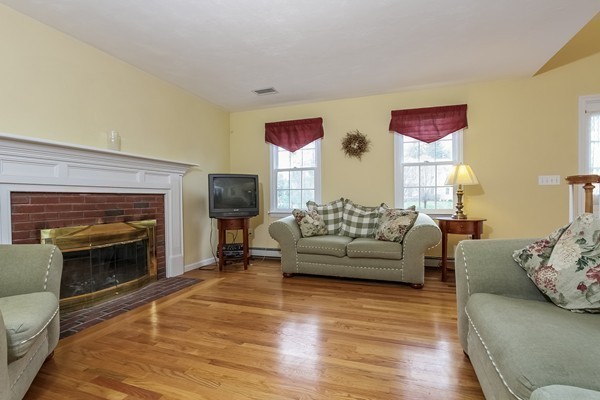 141 Cushing Hill Road Hanover, MA 02339 - Photo 13 of 29 Gallery Image 13
