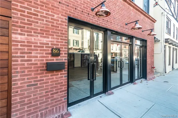 $3,000 | 86 Main Street, Unit 2, Dobbs Ferry, NY 10522