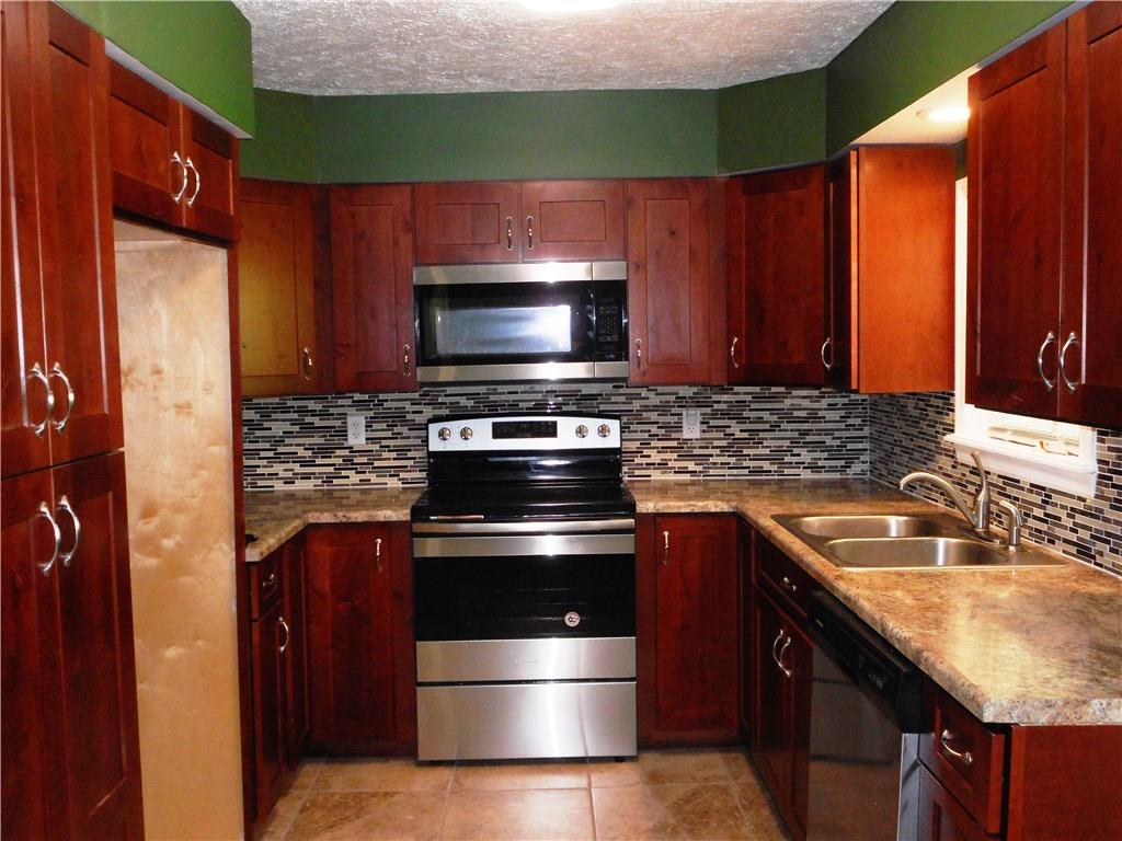 2856 Italy Road Export, PA 15632 - Photo 4 of 24
