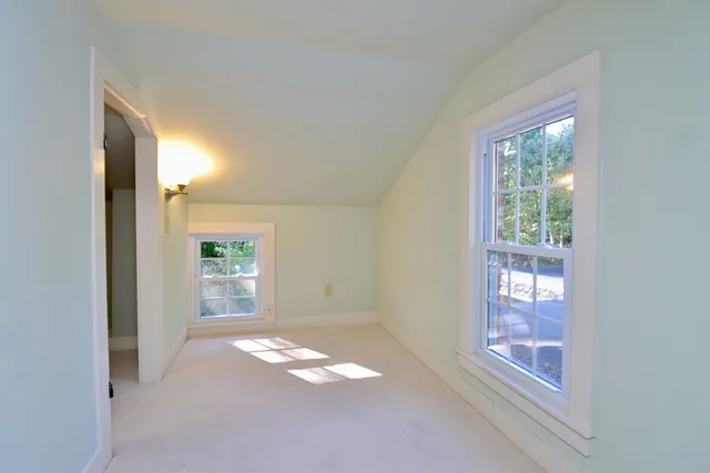 $799,900 | 2331 West St Lawrence Avenue, Beloit, WI 53511