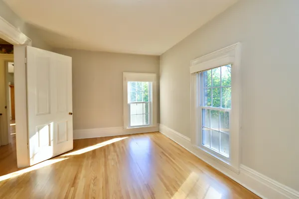 $799,900 | 2331 West St Lawrence Avenue, Beloit, WI 53511