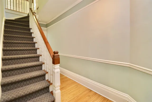 $799,900 | 2331 West St Lawrence Avenue, Beloit, WI 53511