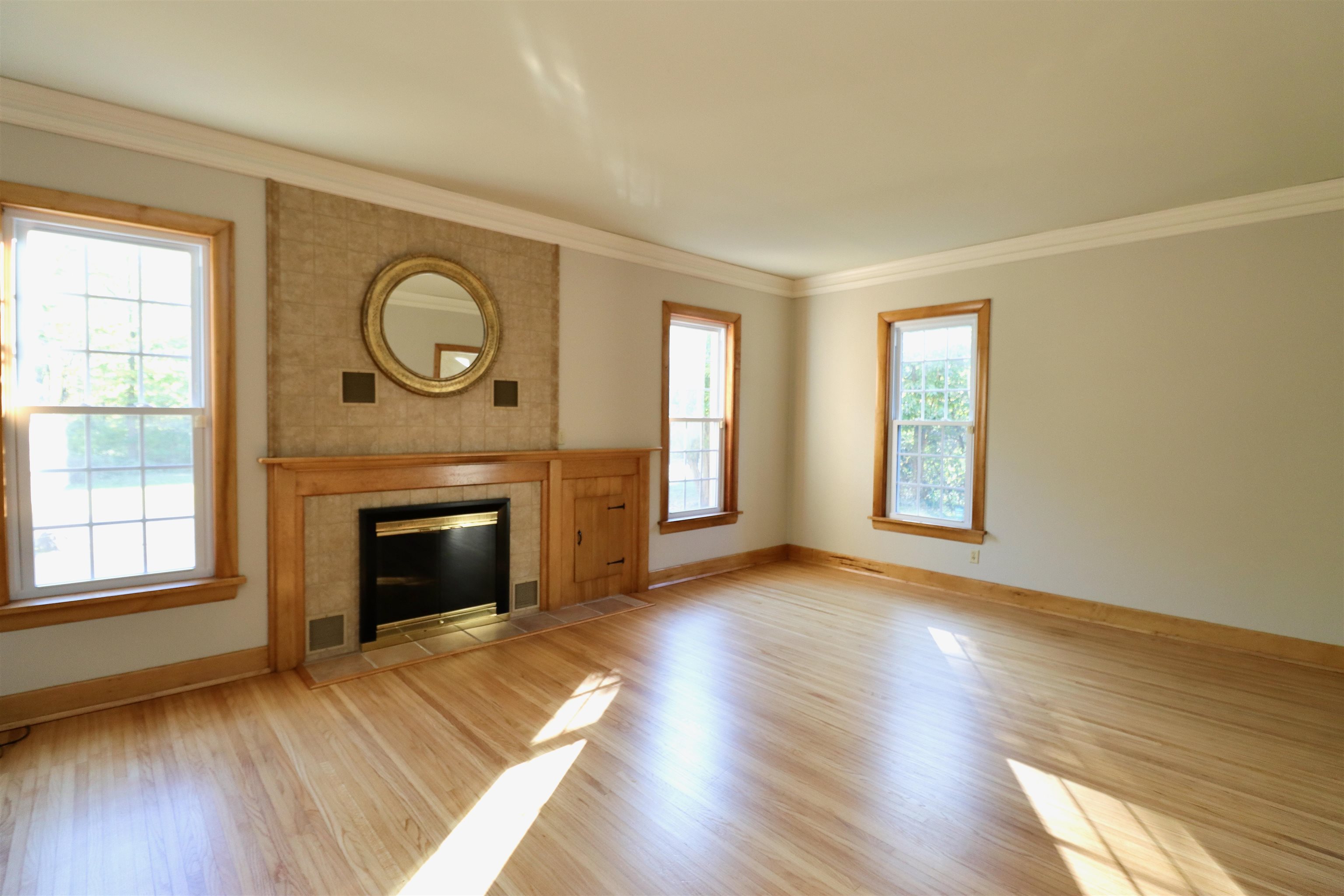 2331 West St Lawrence Avenue Beloit, WI 53511 - Photo 3 of 30