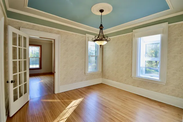 $799,900 | 2331 West St Lawrence Avenue, Beloit, WI 53511