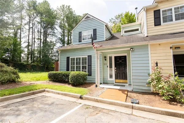 $184,900 | 101 Vineyard Pond Drive Northwest, Norcross, GA 30071