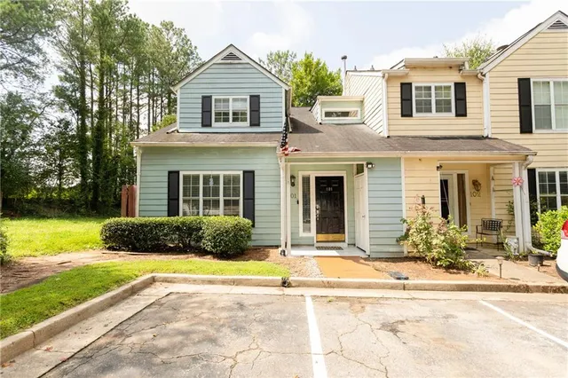 $190,000 | 101 Vineyard Pond Drive Northwest, Norcross, GA 30071