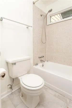 $184,900 | 101 Vineyard Pond Drive Northwest, Norcross, GA 30071