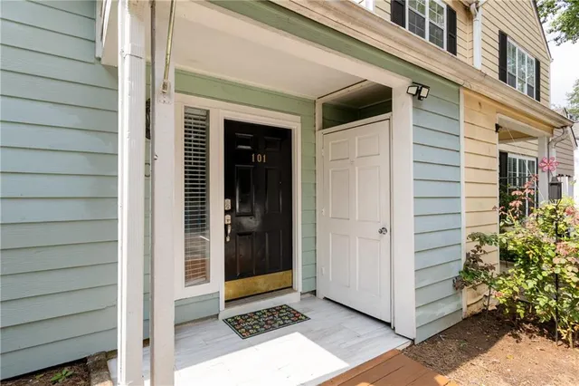 $190,000 | 101 Vineyard Pond Drive Northwest, Norcross, GA 30071