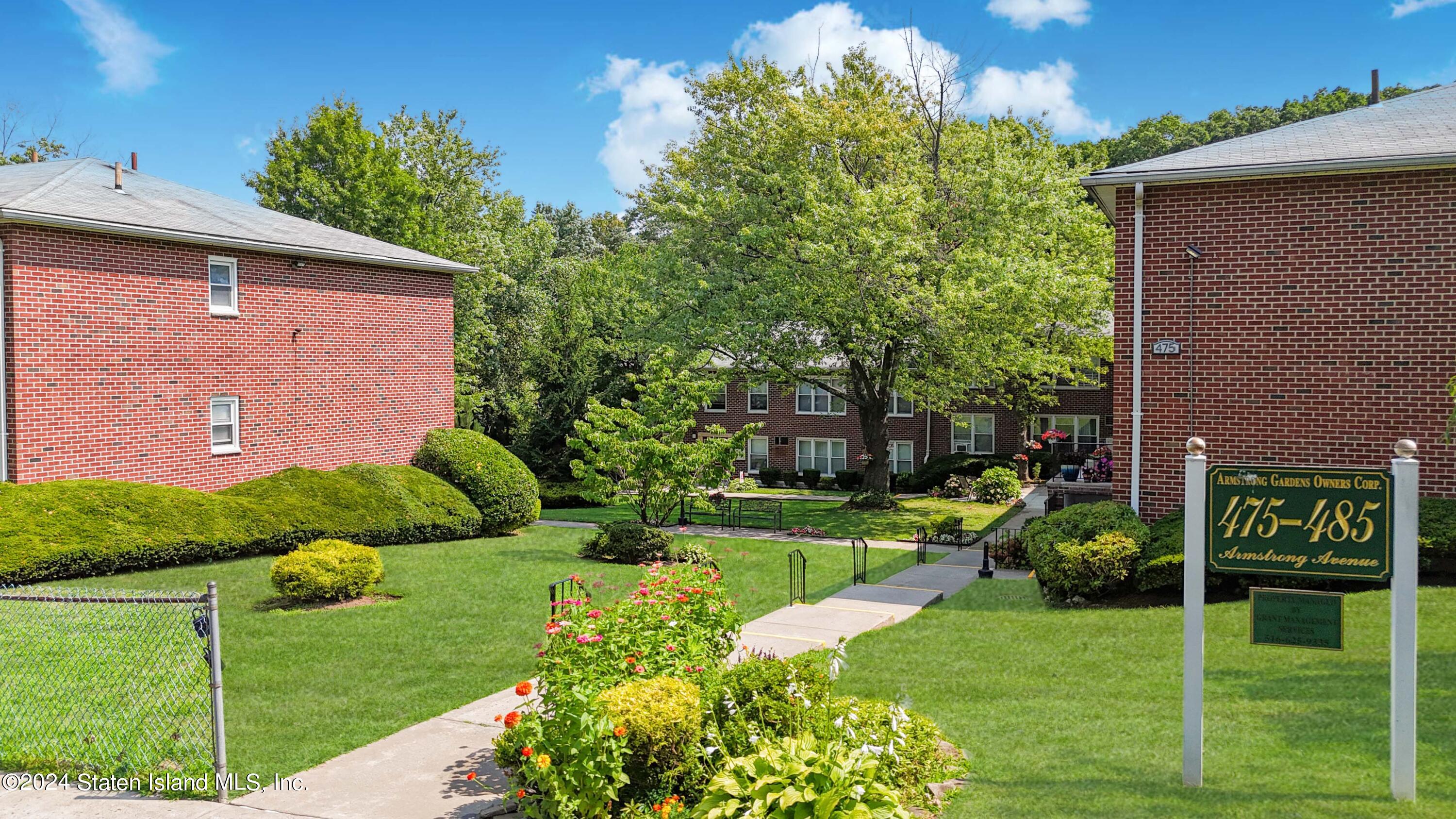 475 Armstrong Avenue, Unit F2 Staten Island, NY 10308 - Photo 3 of 10 Photo Aug 01 2024, 11 15 20 PM