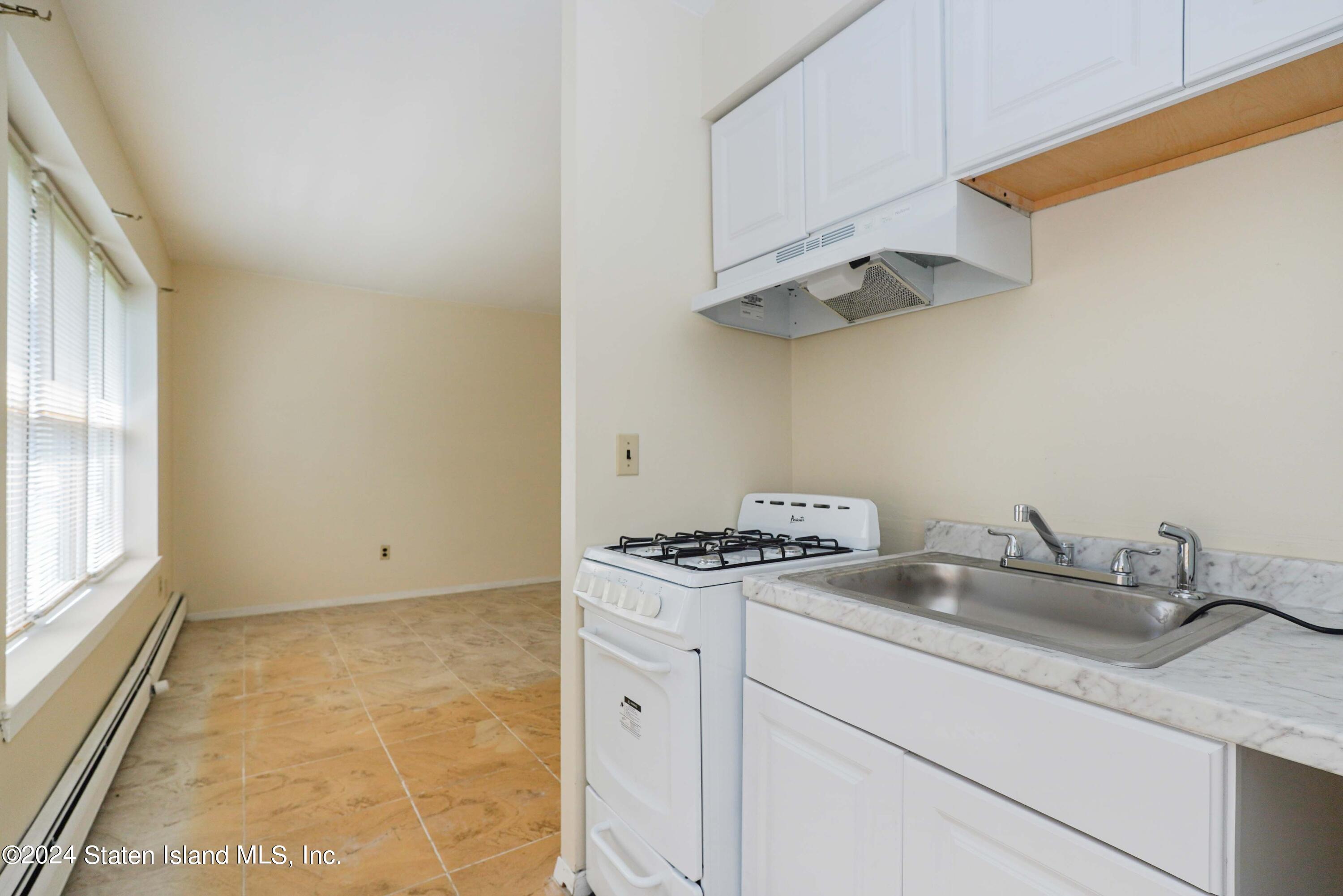 475 Armstrong Avenue, Unit F2 Staten Island, NY 10308 - Photo 7 of 10 Photo Aug 01 2024, 11 00 34 PM