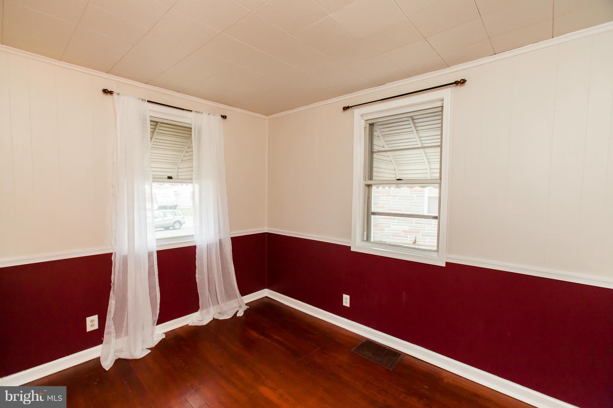 202 Pinewood Road Baltimore, MD 21222 - Photo 15 of 30 Den on Main Level