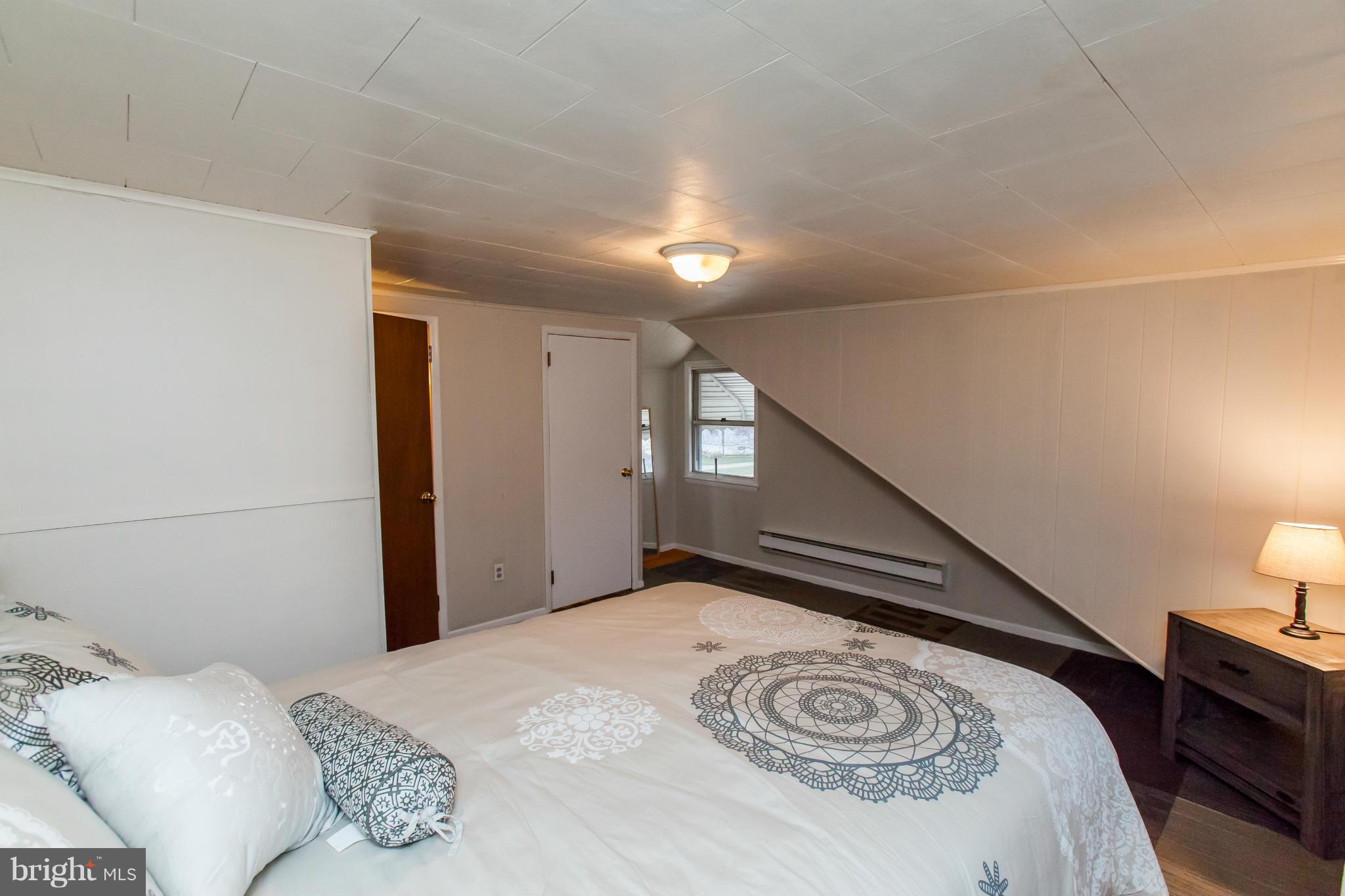 202 Pinewood Road Baltimore, MD 21222 - Photo 19 of 30 Bedroom (Master) (Upper Level)