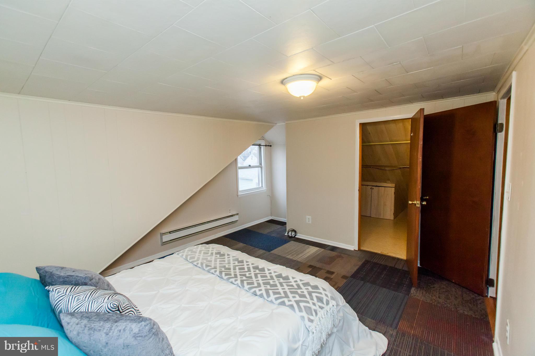 202 Pinewood Road Baltimore, MD 21222 - Photo 24 of 30 Bedroom 2 (with WALK-IN CLOSET)