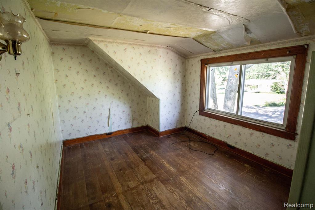 6050 North Vassar Road Flint, MI 48506 - Photo 19 of 44