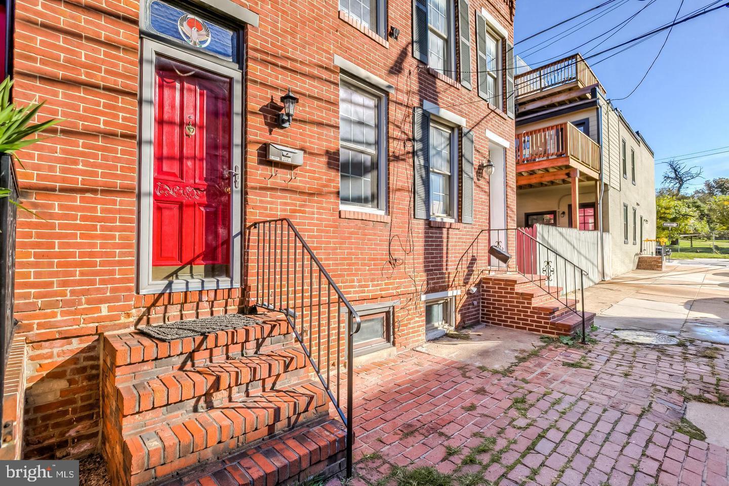 232 East Barney Street Baltimore, MD 21230 - Photo 3 of 23 front view of a building