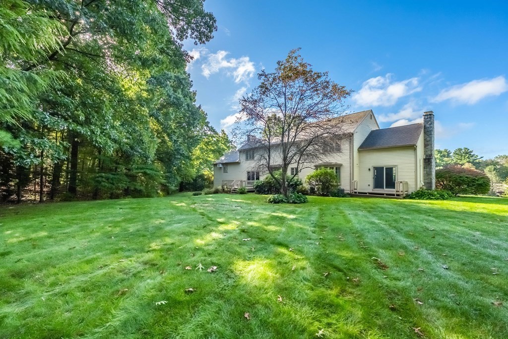 12 Blueberry Circle Andover, MA 01810 - Photo 34 of 36