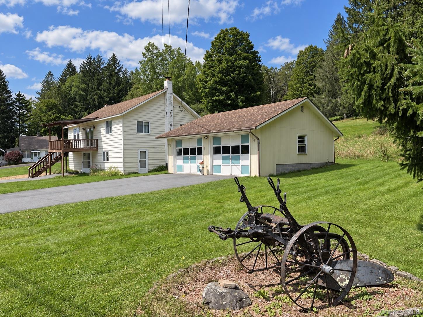979 Debruce Road Livingston Manor, NY 12758 - Photo 1 of 31 Gallery Image 1
