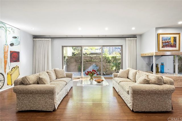 $815,000 | 1245 South Orange Grove Boulevard, Unit 2, Pasadena, CA 91105