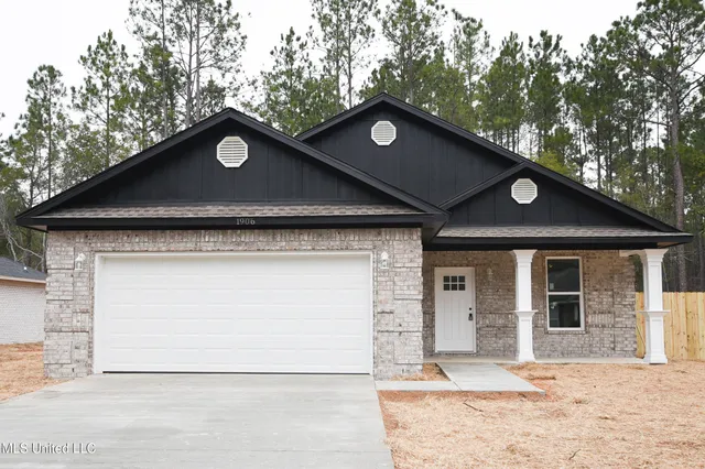 $259,900 | 1906 Kingslea Drive, Gautier, MS 39553