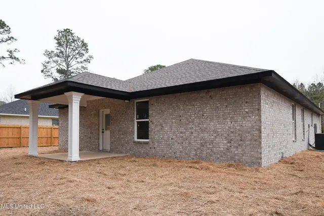 $259,900 | 1906 Kingslea Drive, Gautier, MS 39553