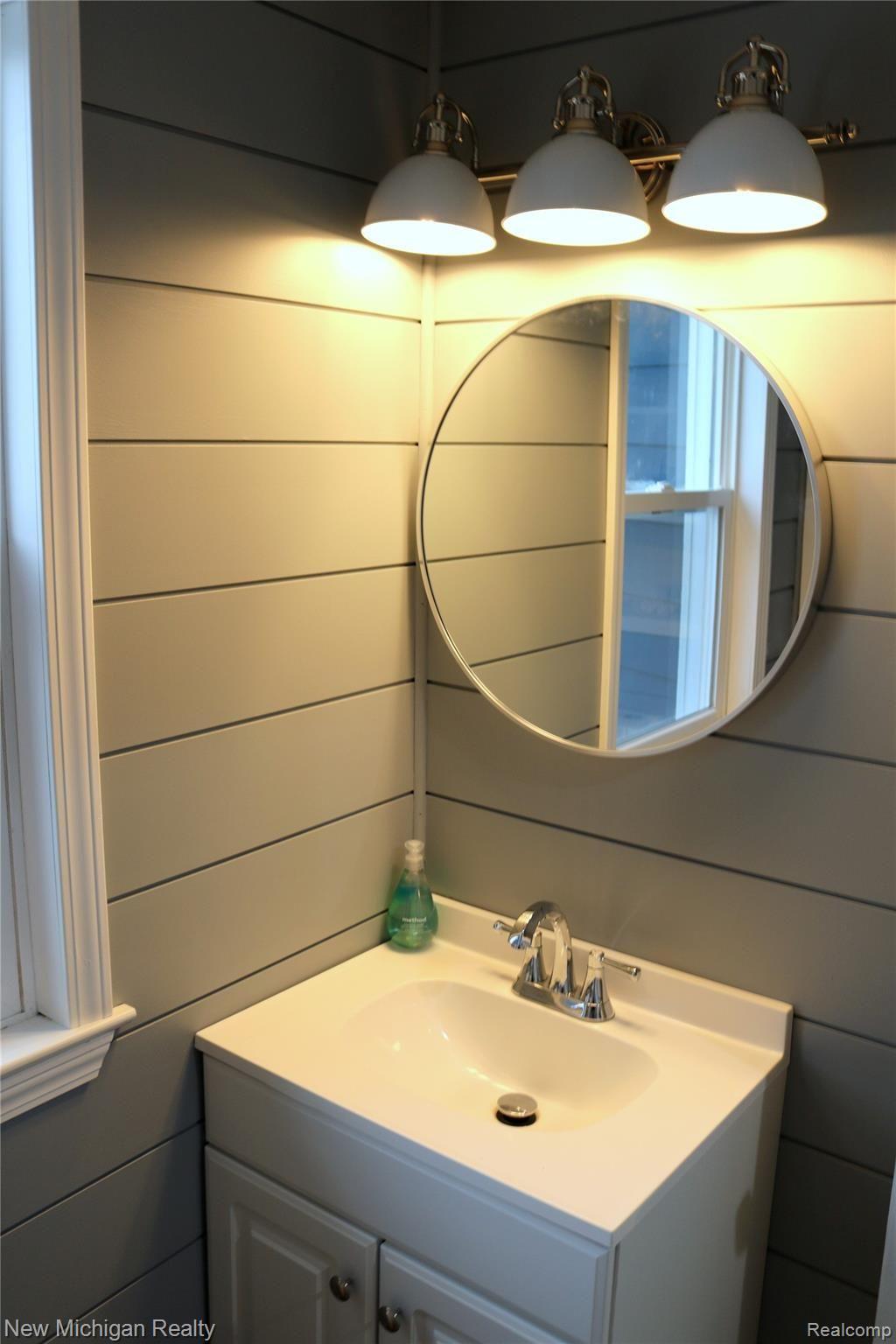 5145 Deland Road Flushing, MI 48433 - Photo 57 of 71 IMG_0474.JPG