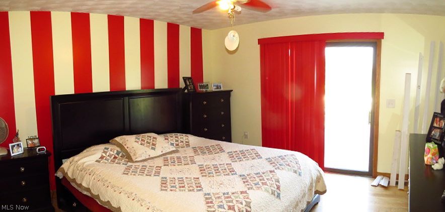 8919 Cherry Road Vermilion, OH 44089 - Photo 11 of 24 Master Bedroom