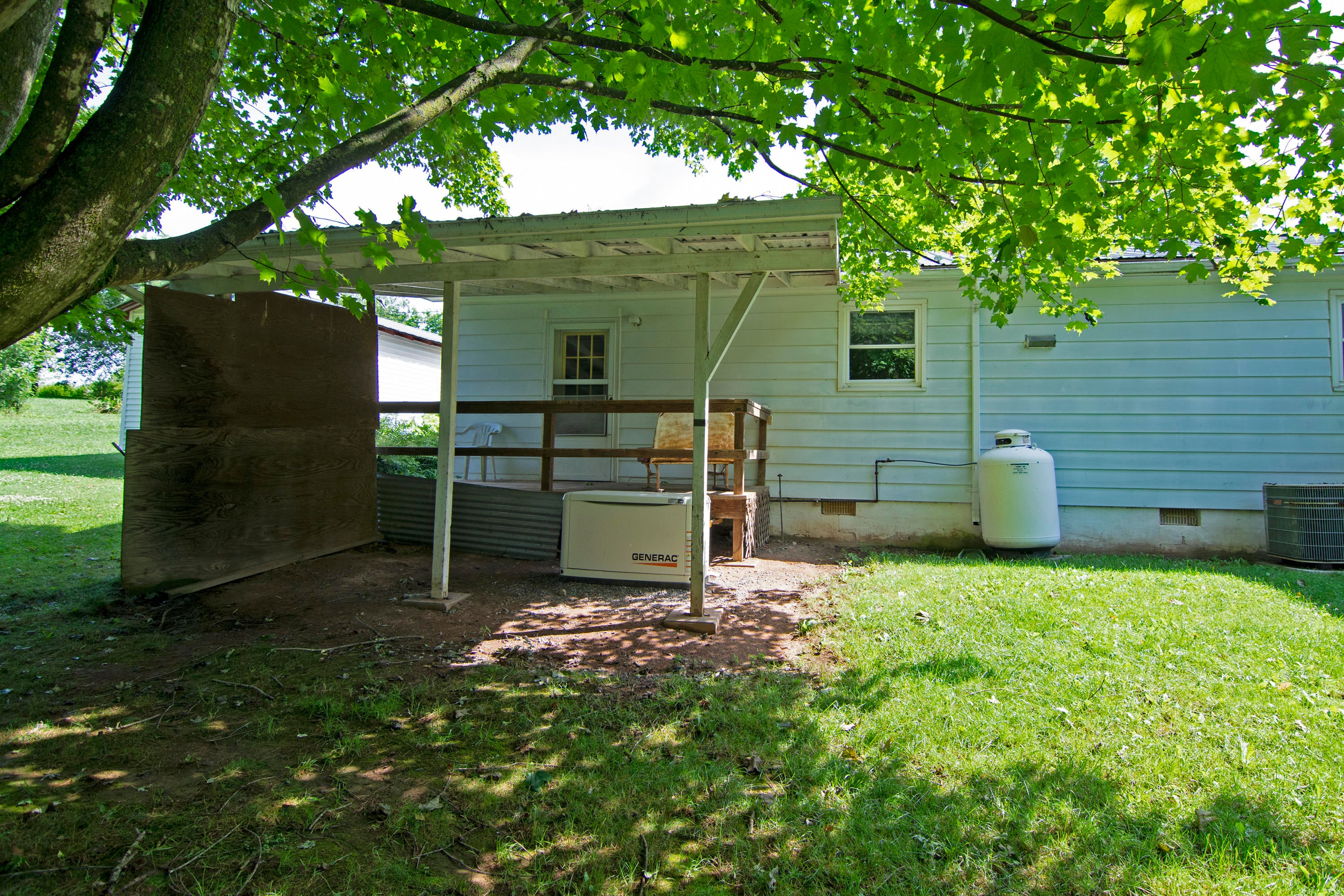 1394 Boggs Road Frankford, WV 24938 - Photo 5 of 46 Gallery Image 5
